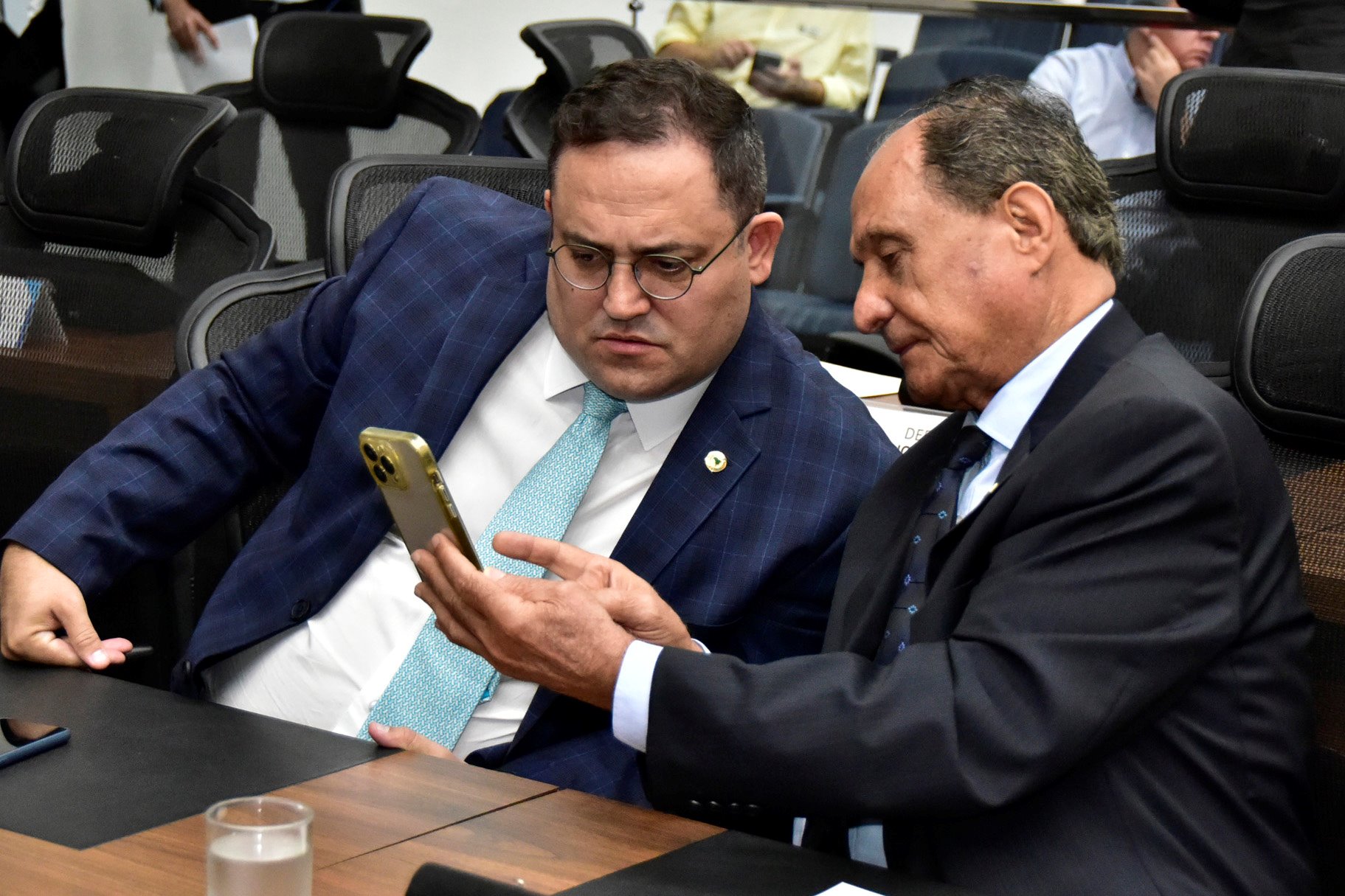 /imagens/noticia/divulgacao-zt-31-051028.jpg